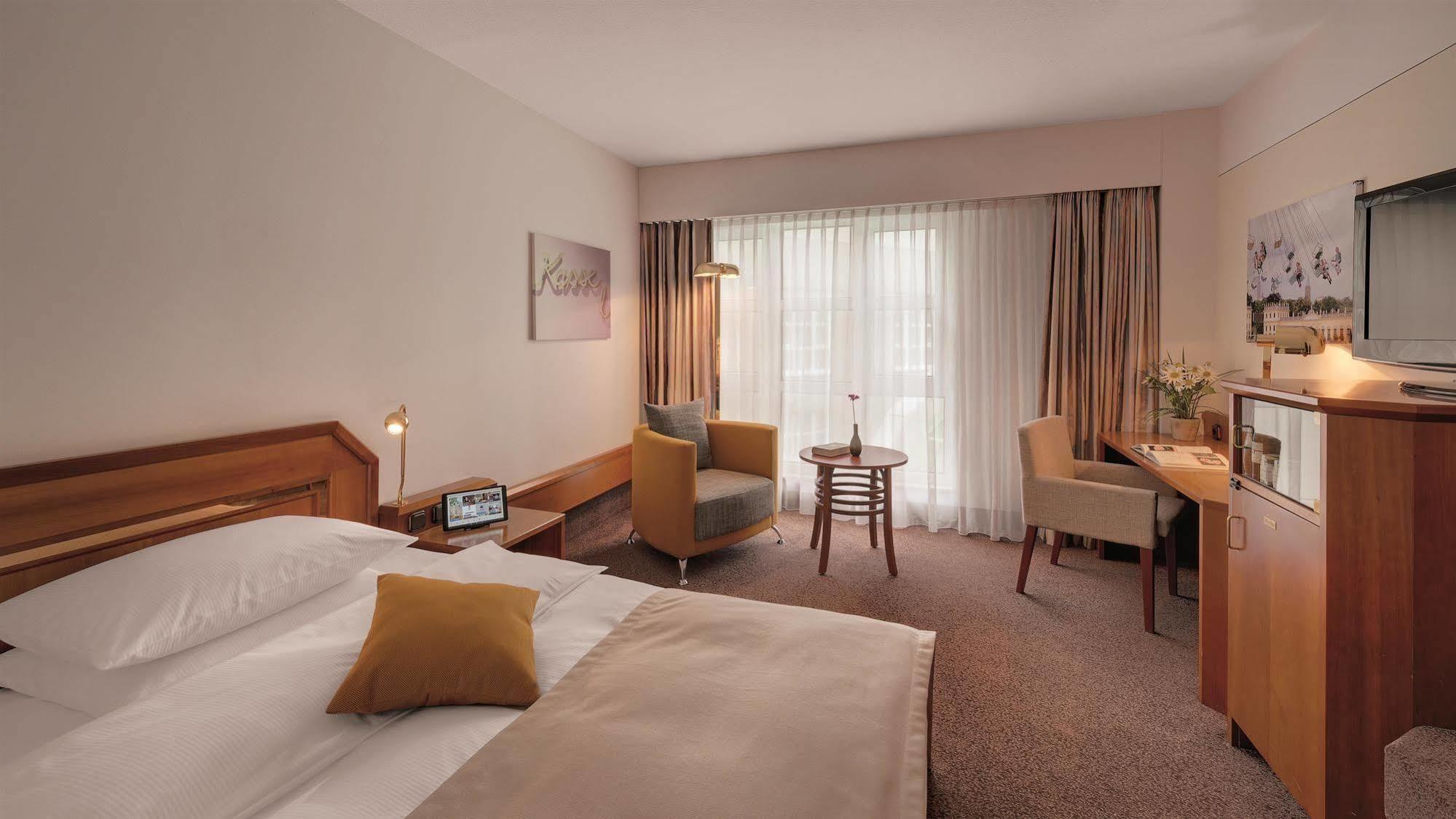 Best Western Plus Hotel Kassel City Екстериор снимка